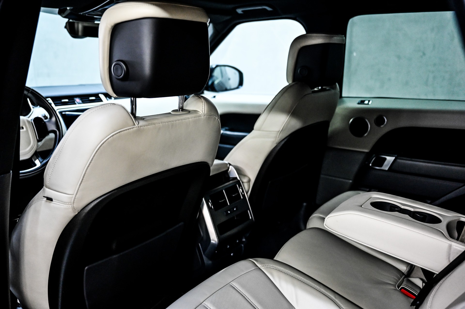 LAND ROVER Range Rover Sport 4.4 SDV8 HSE Dynamic-image-22