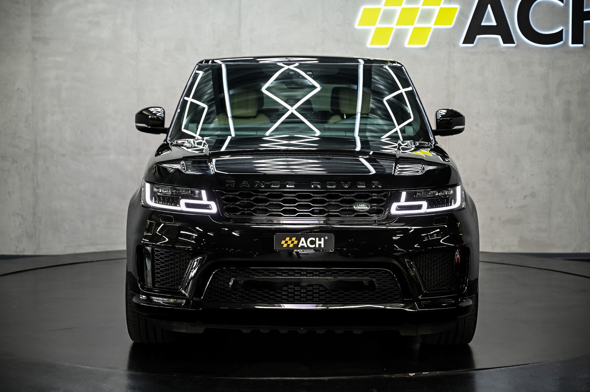 LAND ROVER Range Rover Sport 4.4 SDV8 HSE Dynamic-showroom-element-1