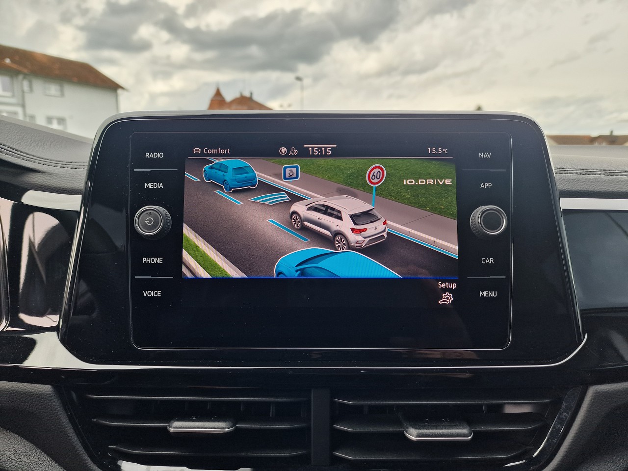 VW T-Roc 2.0 TSI R DSG 4Motion-image-22
