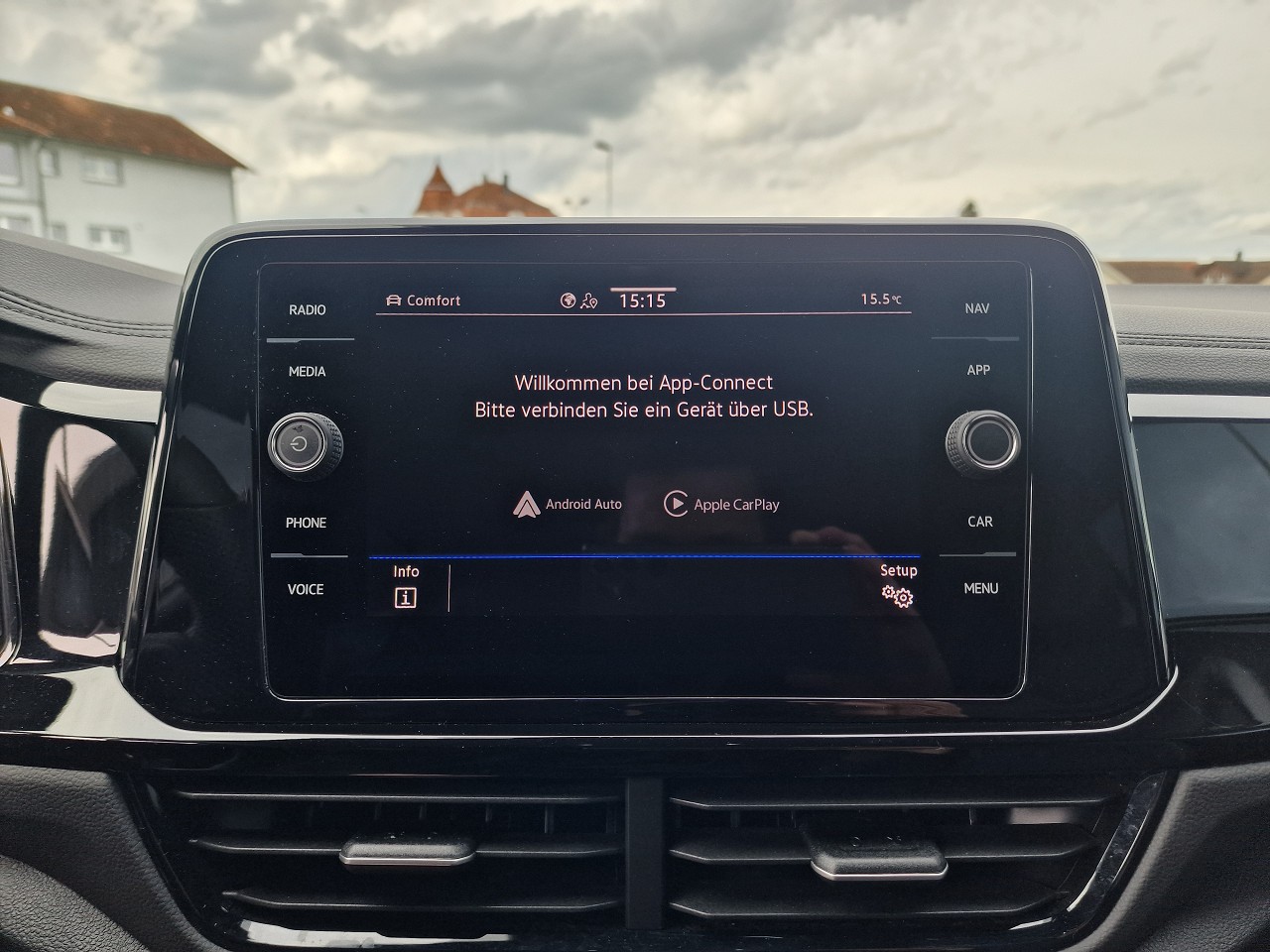 VW T-Roc 2.0 TSI R DSG 4Motion-image-20