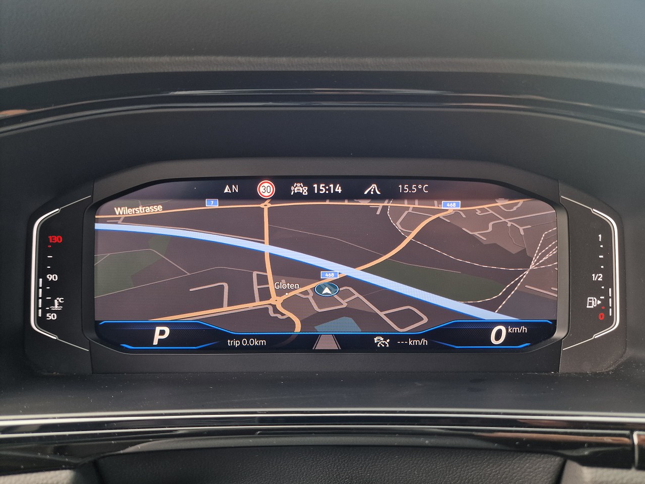 VW T-Roc 2.0 TSI R DSG 4Motion-image-16