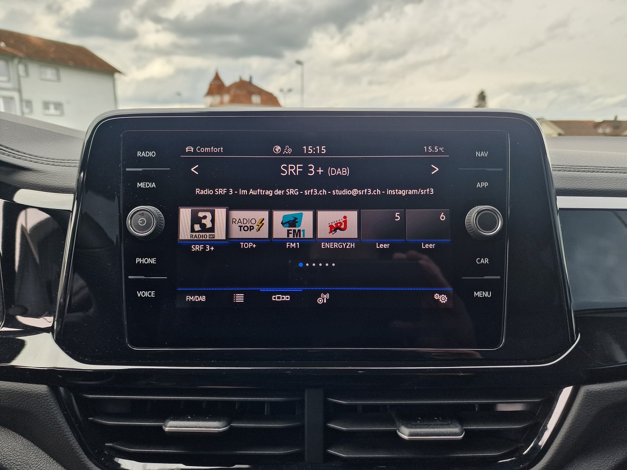 VW T-Roc 2.0 TSI R DSG 4Motion-image-17
