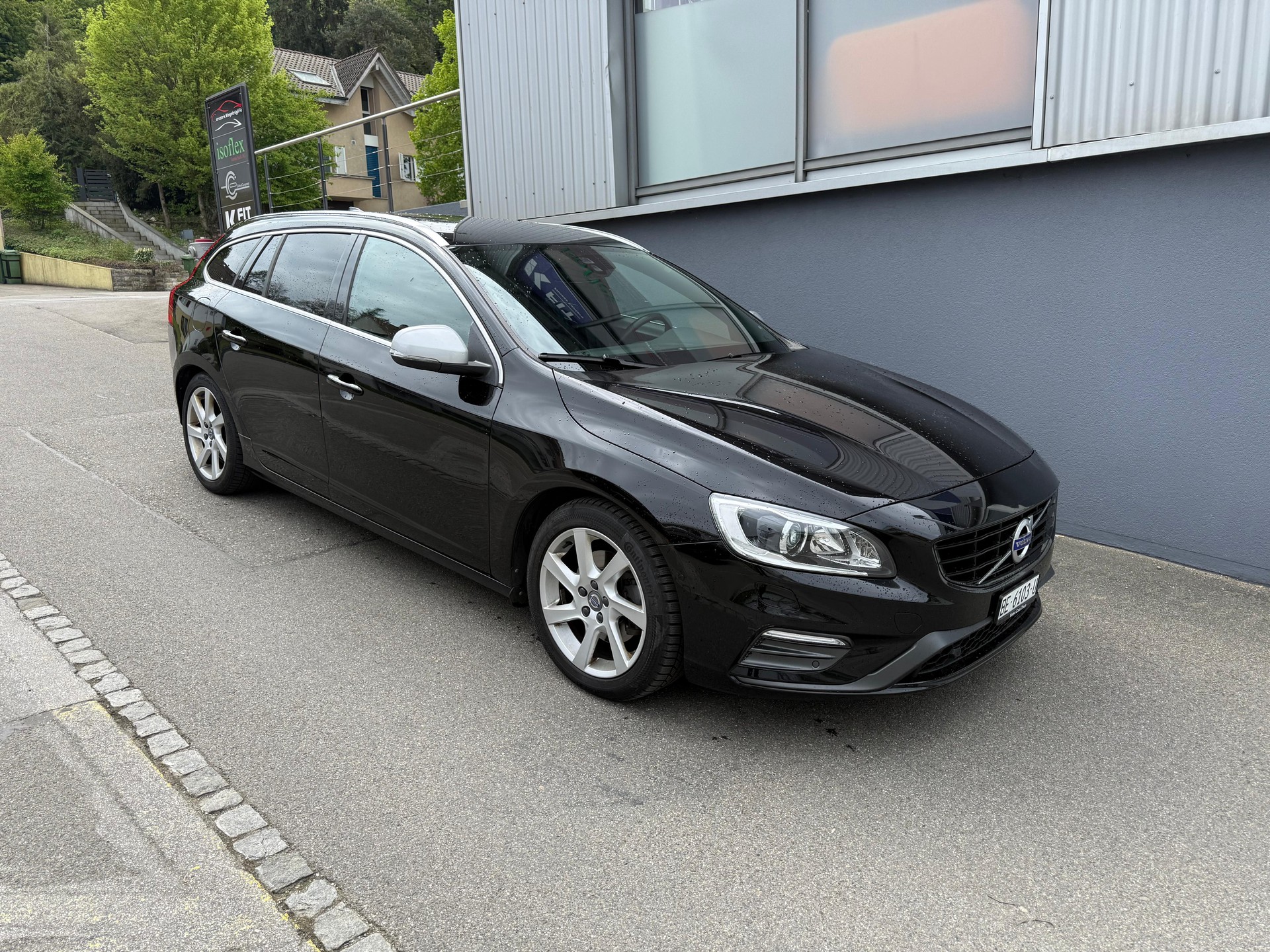 VOLVO V60 D3 Kinetic R-Design