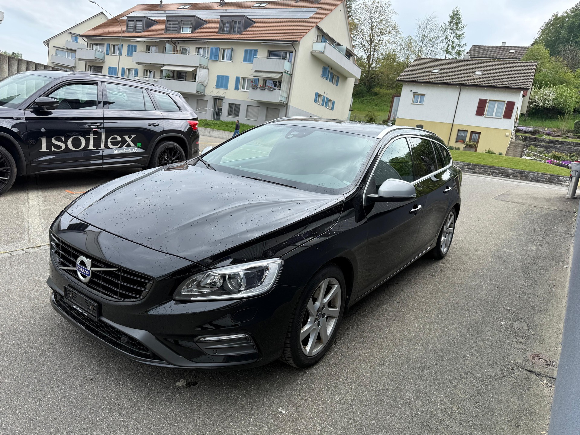 VOLVO V60 D3 Kinetic R-Design-image-3