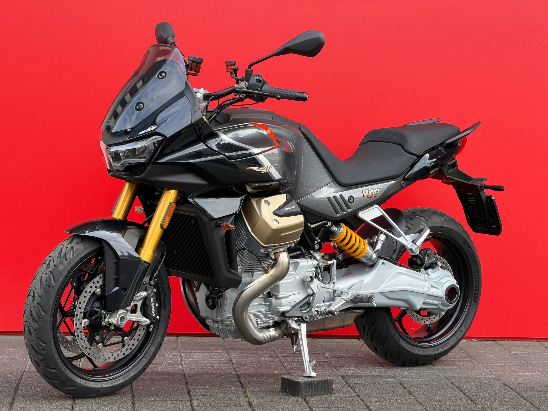 MOTO GUZZI V100 Mandello S-image-1