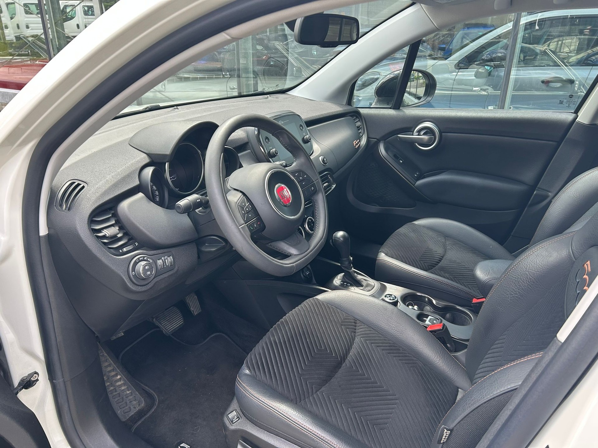 FIAT 500X 1.4T Off Road S-Design 4x4 Automatic-image-5