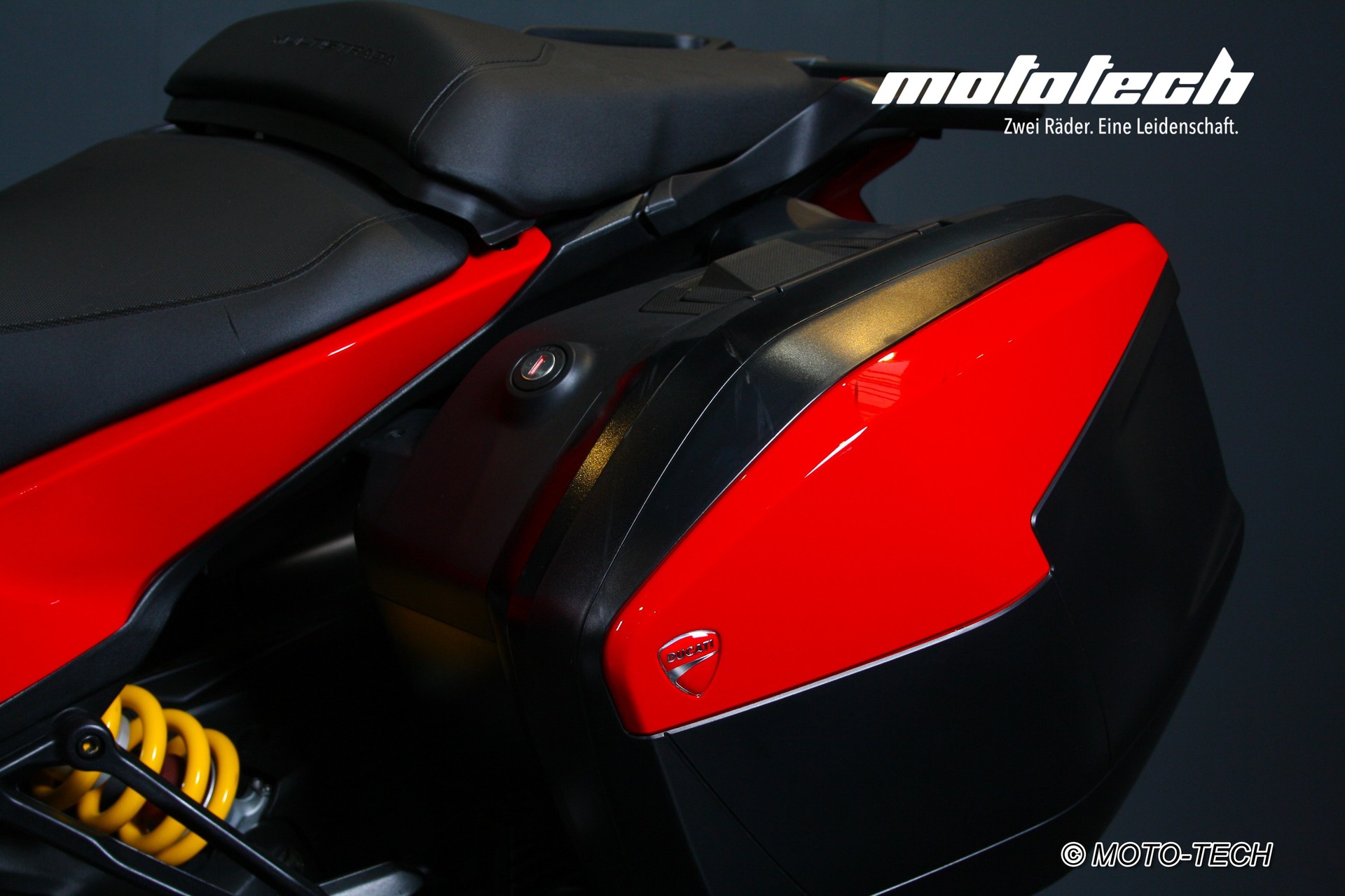 DUCATI Multistrada V2 S-image-8