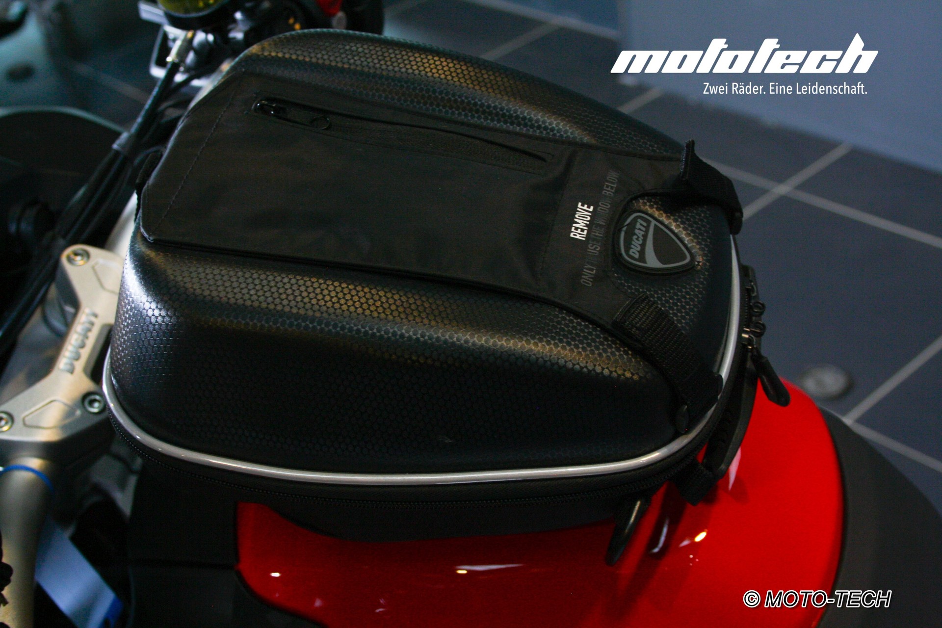 DUCATI Multistrada V2 S-image-9