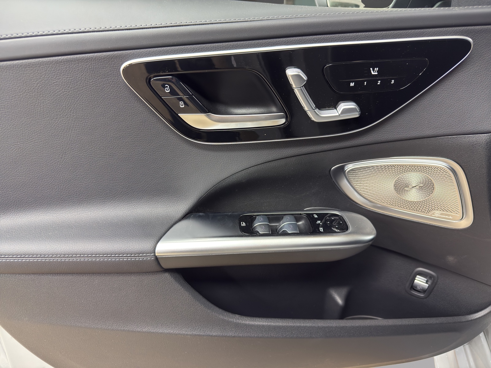 MERCEDES-BENZ C 200 T 4 Matic Station Wagon-image-12