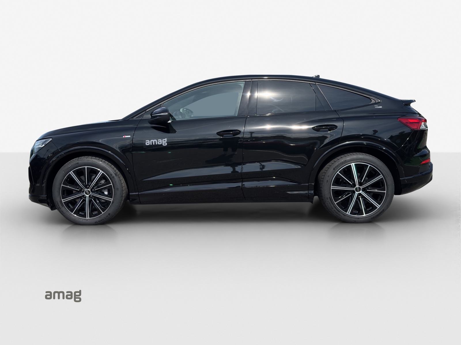 AUDI Q4 Sportback e-tron 45 Edition Swiss Ski quattro-showroom-element-1