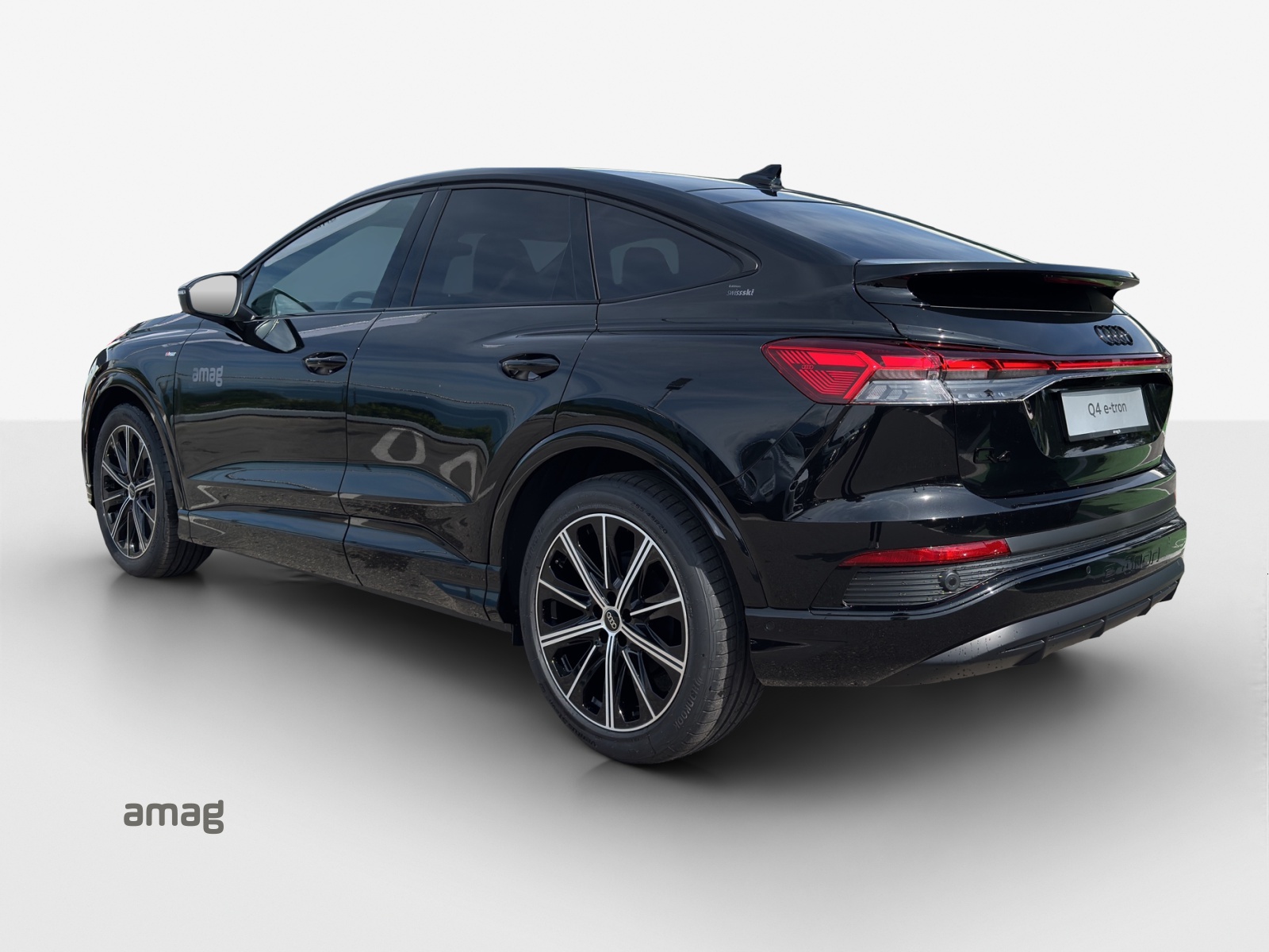 AUDI Q4 Sportback e-tron 45 Edition Swiss Ski quattro-showroom-element-2