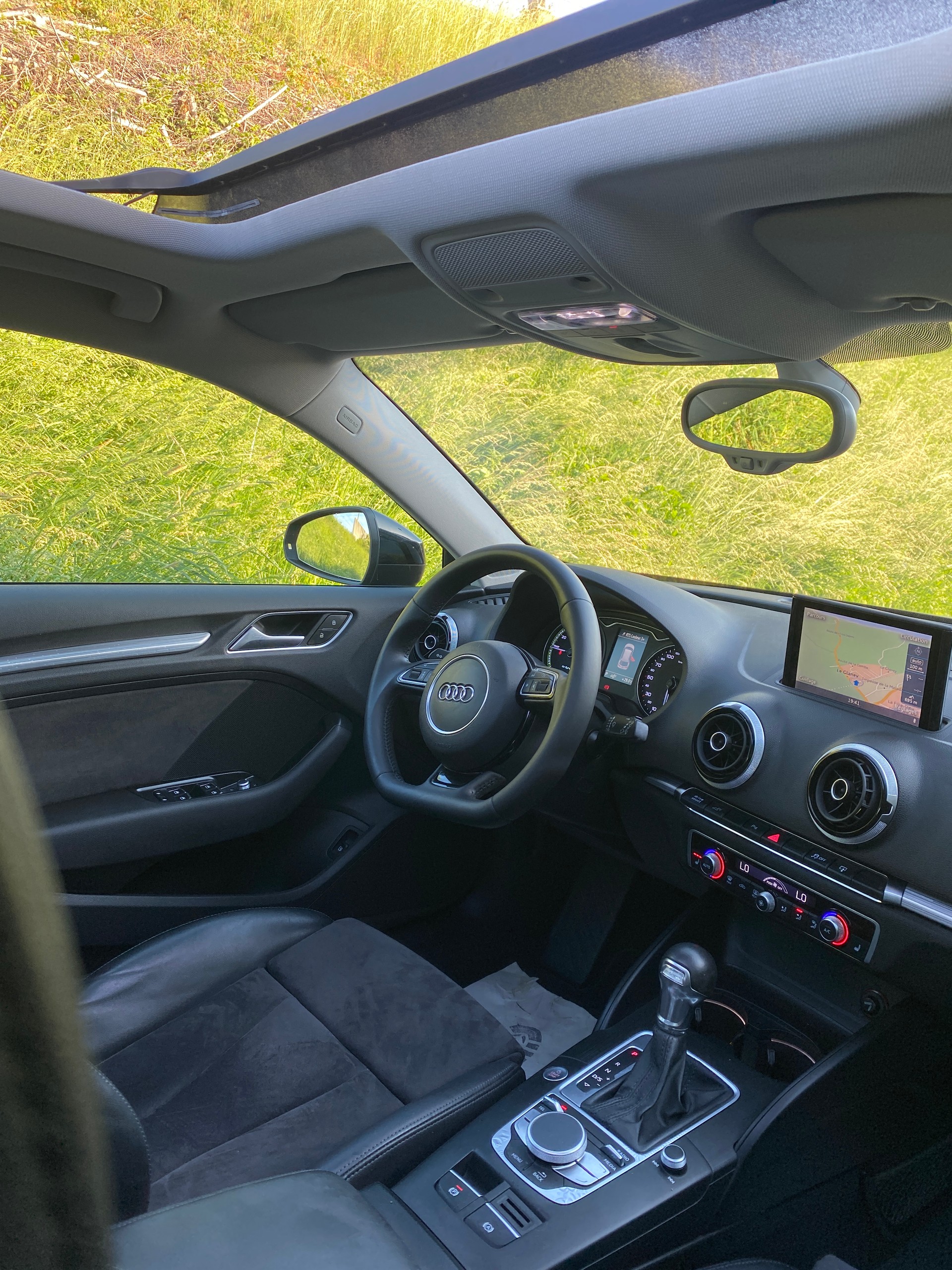 AUDI A3 Sportback 1.4 e-tron Ambition S-tronic-image-8