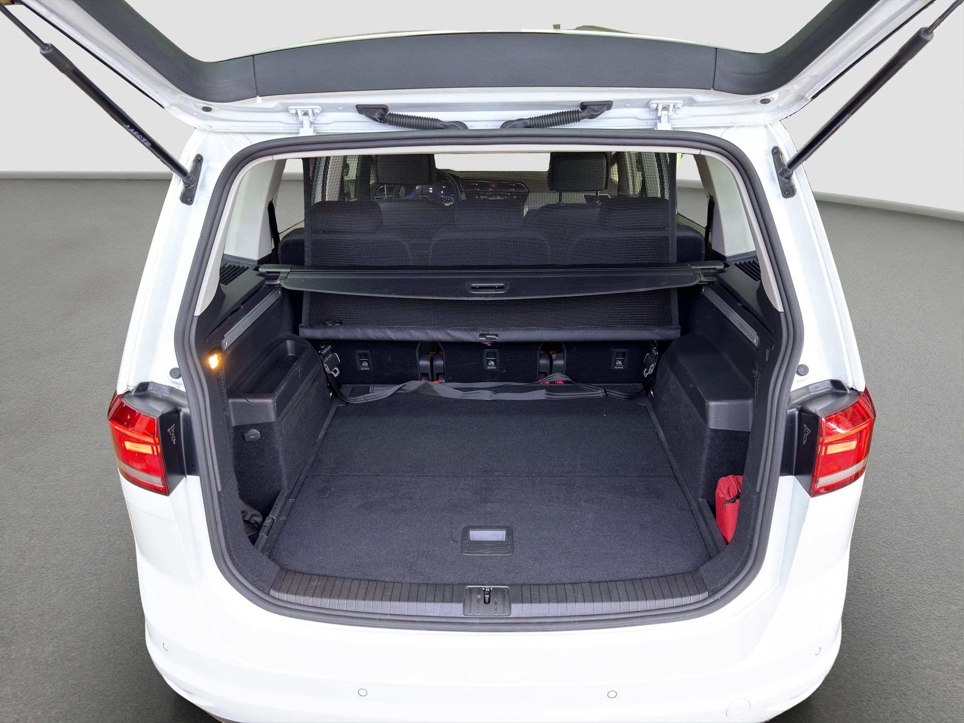 VW Touran 2.0 TDI BlueMotion Technology Comfortline DSG-image-27