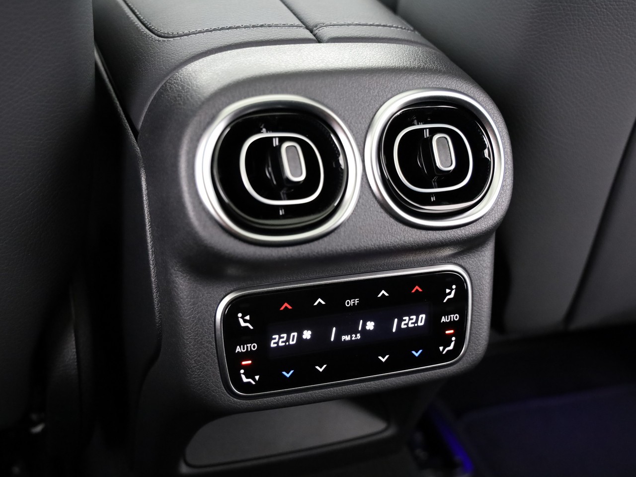 MERCEDES-BENZ GLC 220 d 4Matic 9G-Tronic-image-18