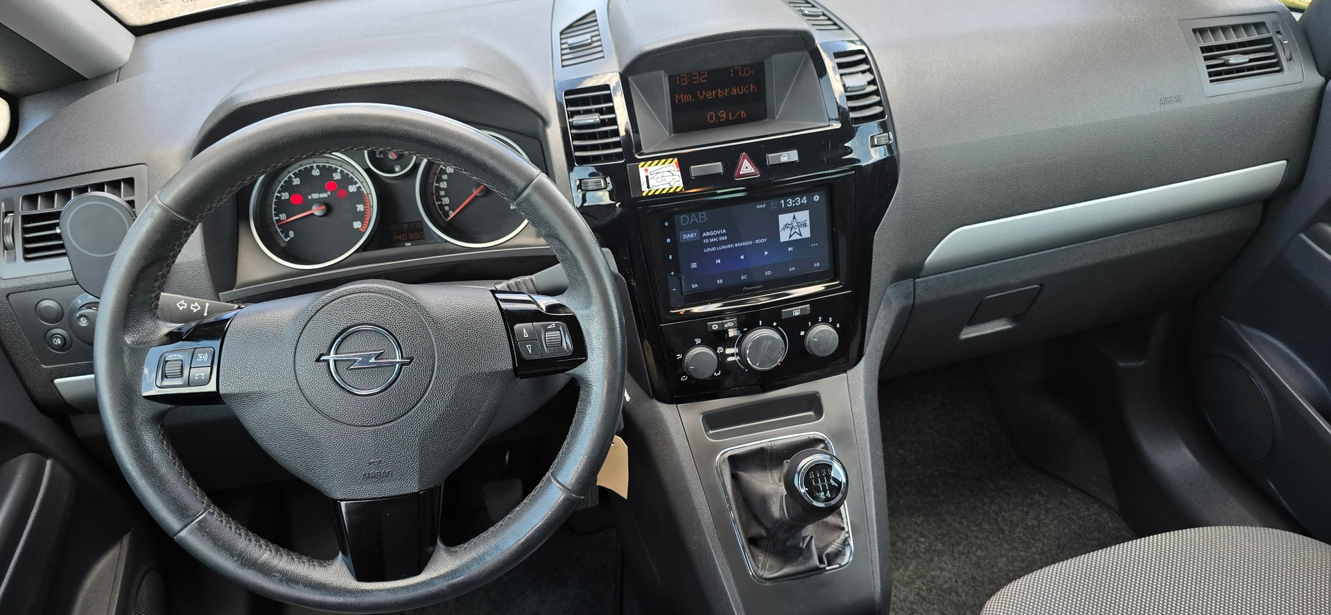 OPEL Zafira 1.8i 16V Enjoy-image-12