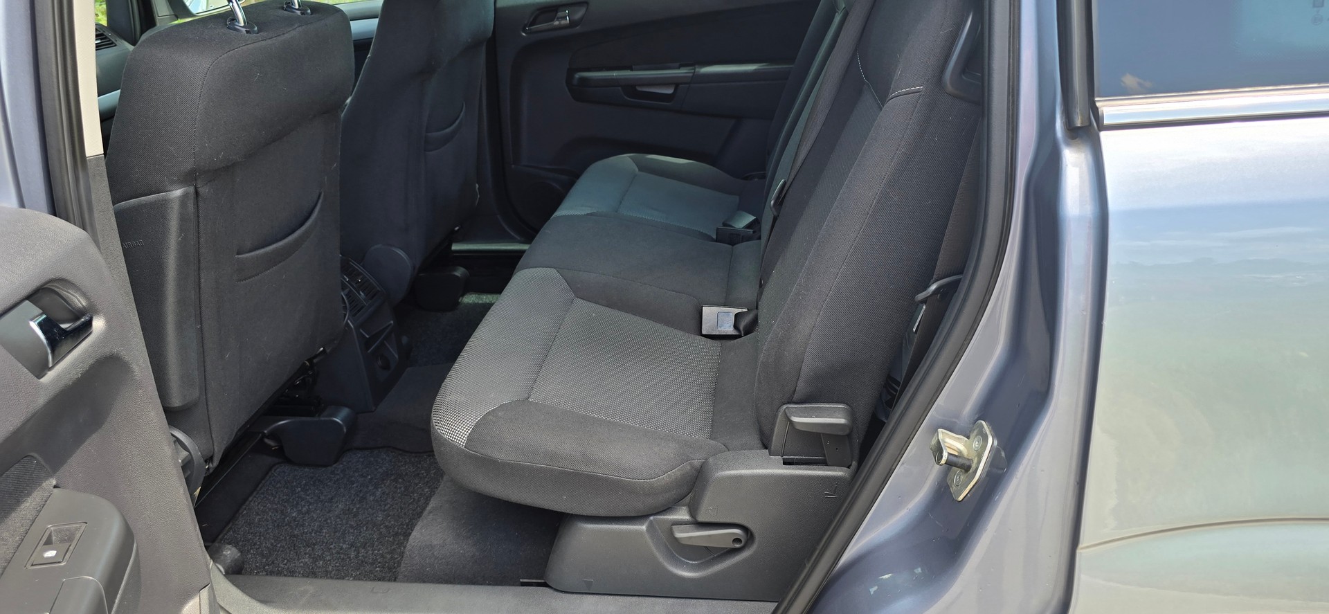OPEL Zafira 1.8i 16V Enjoy-image-10