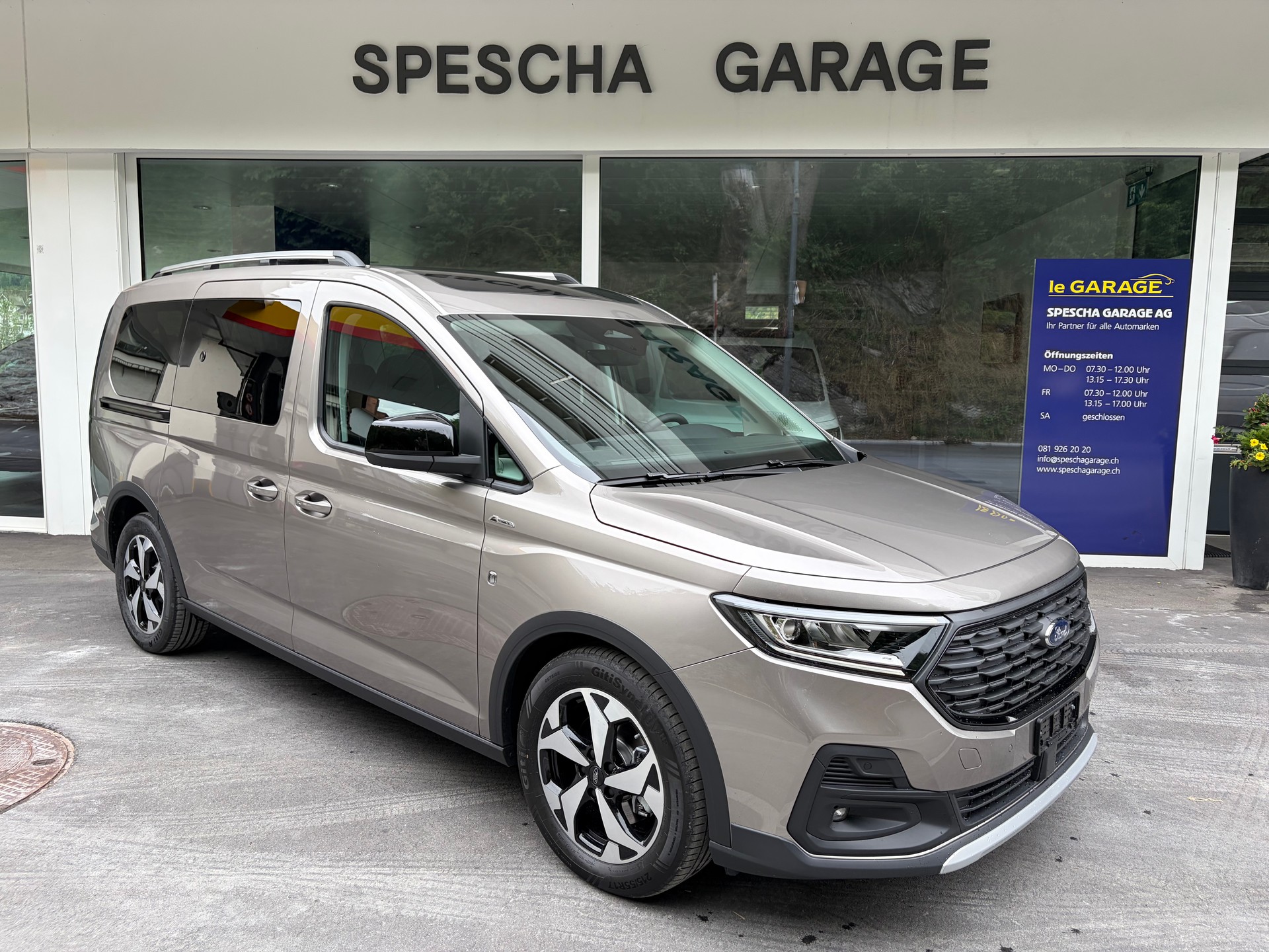FORD Grand Tourneo Connect 2.0 EcoBlue AWD Active