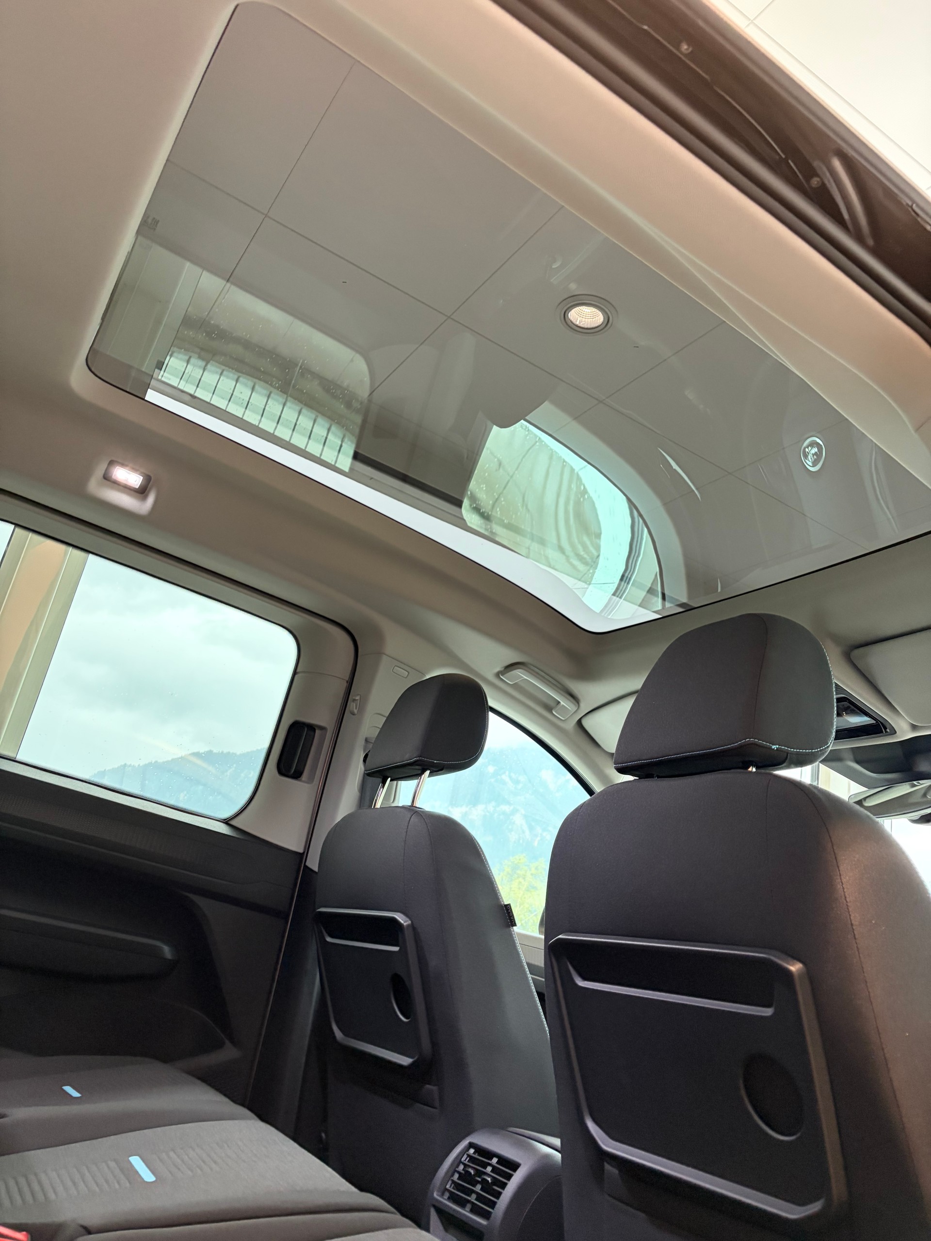 FORD Grand Tourneo Connect 2.0 EcoBlue AWD Active-image-23