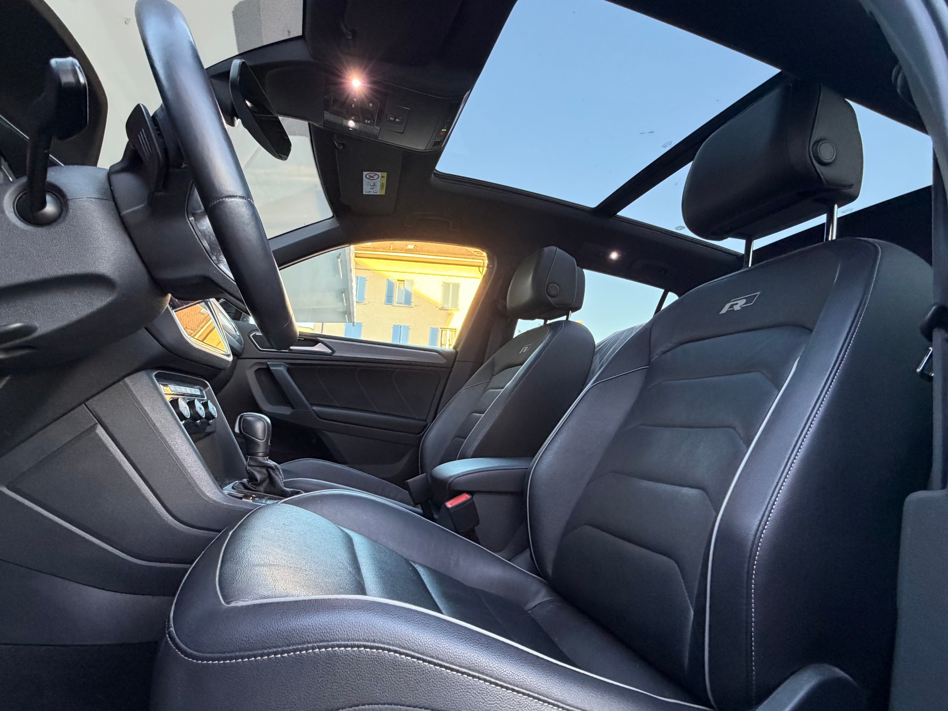 VW Tiguan 2.0 TDI SCR Highline 4Motion DSG-image-10