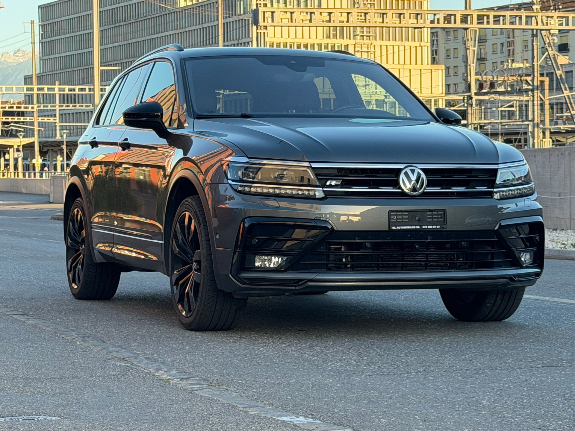 VW Tiguan 2.0 TDI SCR Highline 4Motion DSG-showroom-element-2