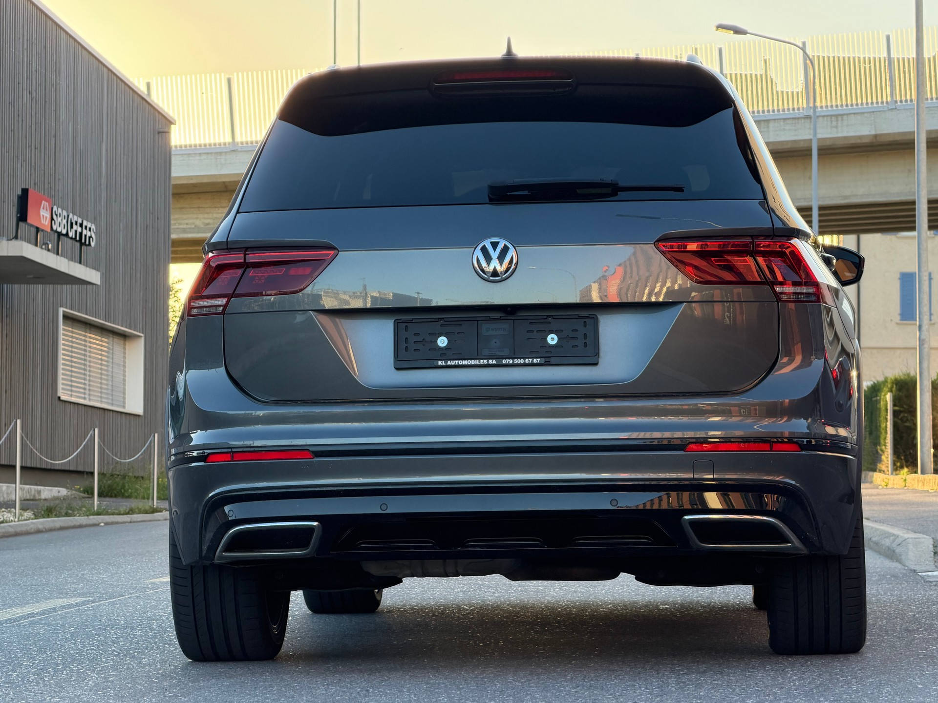 VW Tiguan 2.0 TDI SCR Highline 4Motion DSG-image-5
