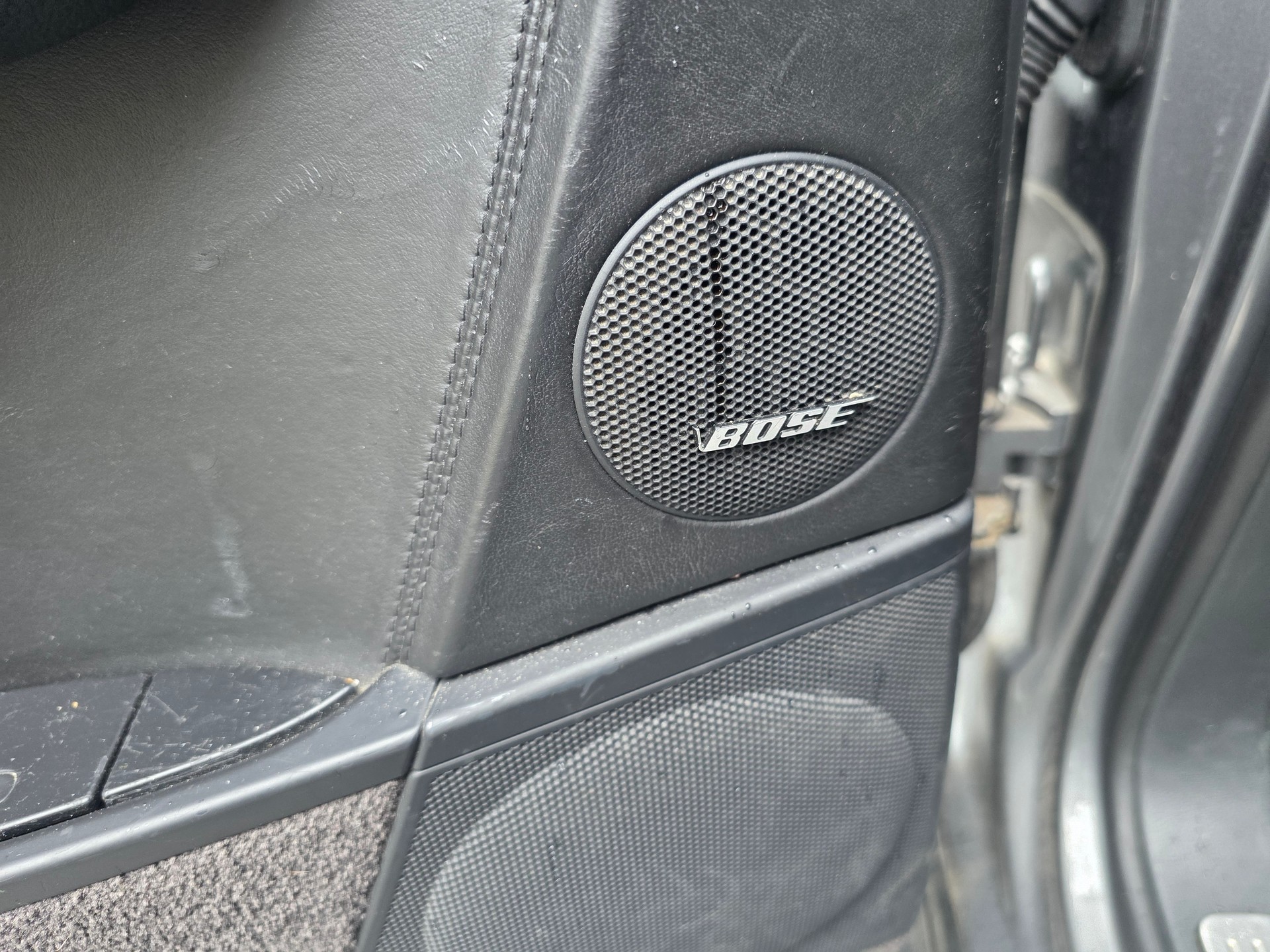 PORSCHE Cayenne Turbo-image-15