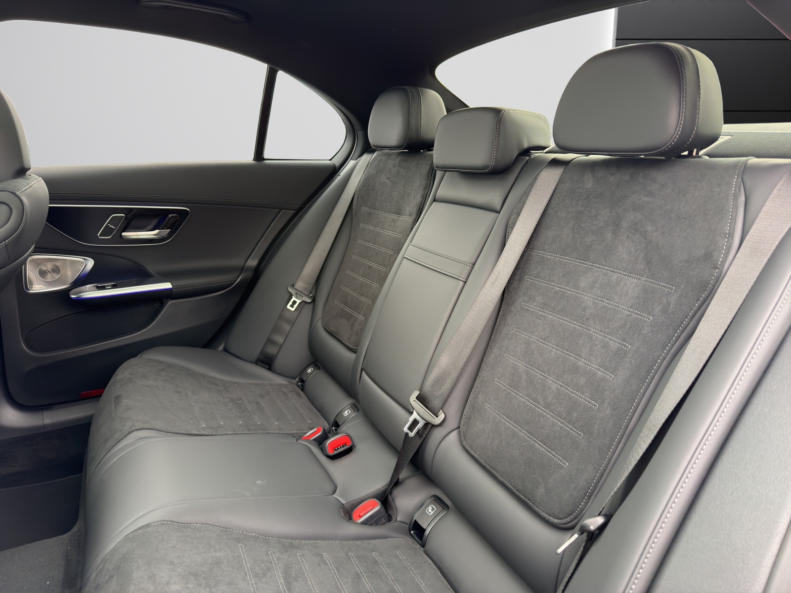 MERCEDES-BENZ C 220 d 4 Matic Swiss Star-image-10