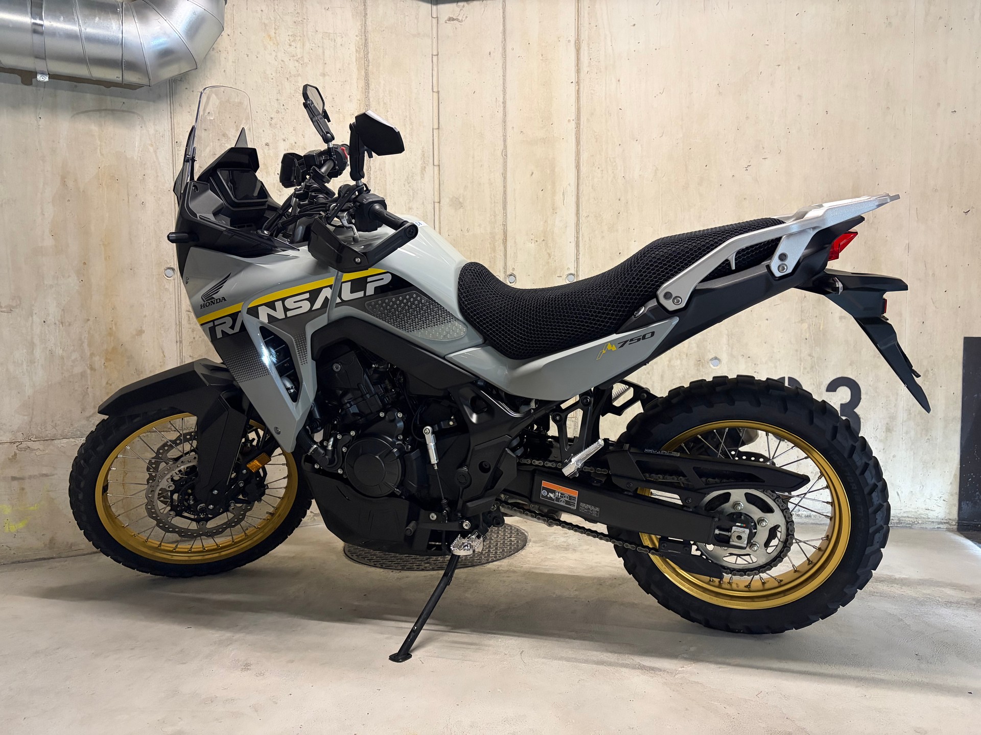 HONDA Transalp-image-2