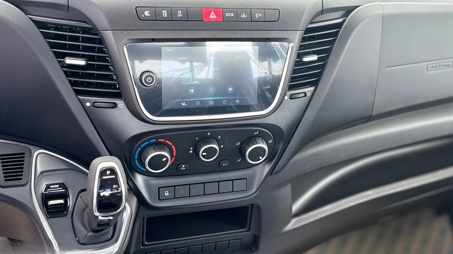 IVECO 35 S 18H A8 Autotransporter-image-9
