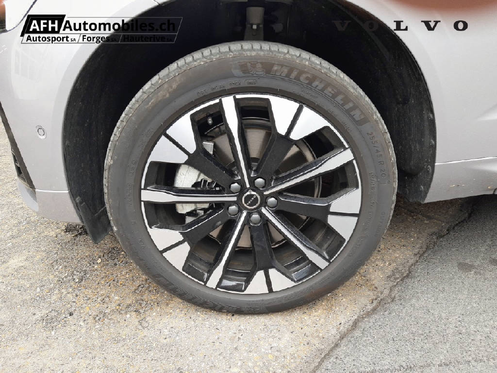VOLVO XC60 2.0 T6 TE Plus Dark eAWD-image-16