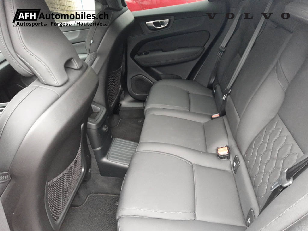 VOLVO XC60 2.0 T6 TE Plus Dark eAWD-image-11
