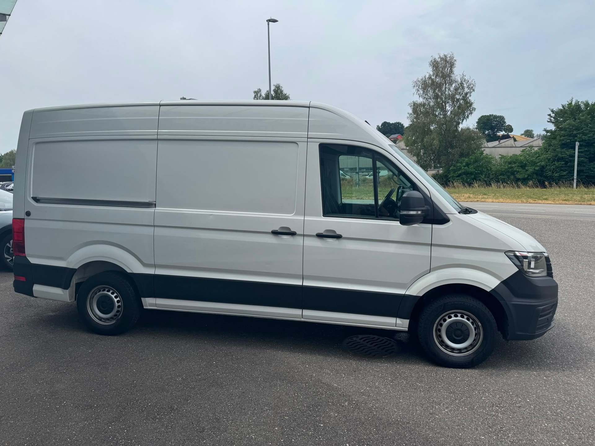VW Crafter 35 Kawa 2.0 TDI L3/H3 Automat mit Klima-image-7
