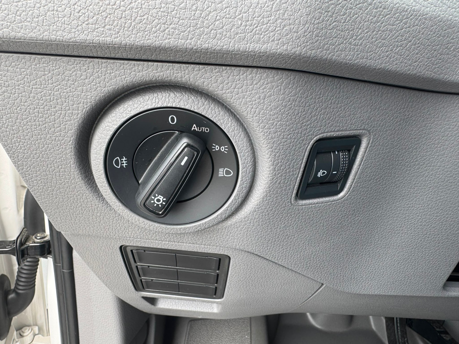 VW Crafter 35 Kawa 2.0 TDI L3/H3 Automat mit Klima-image-15