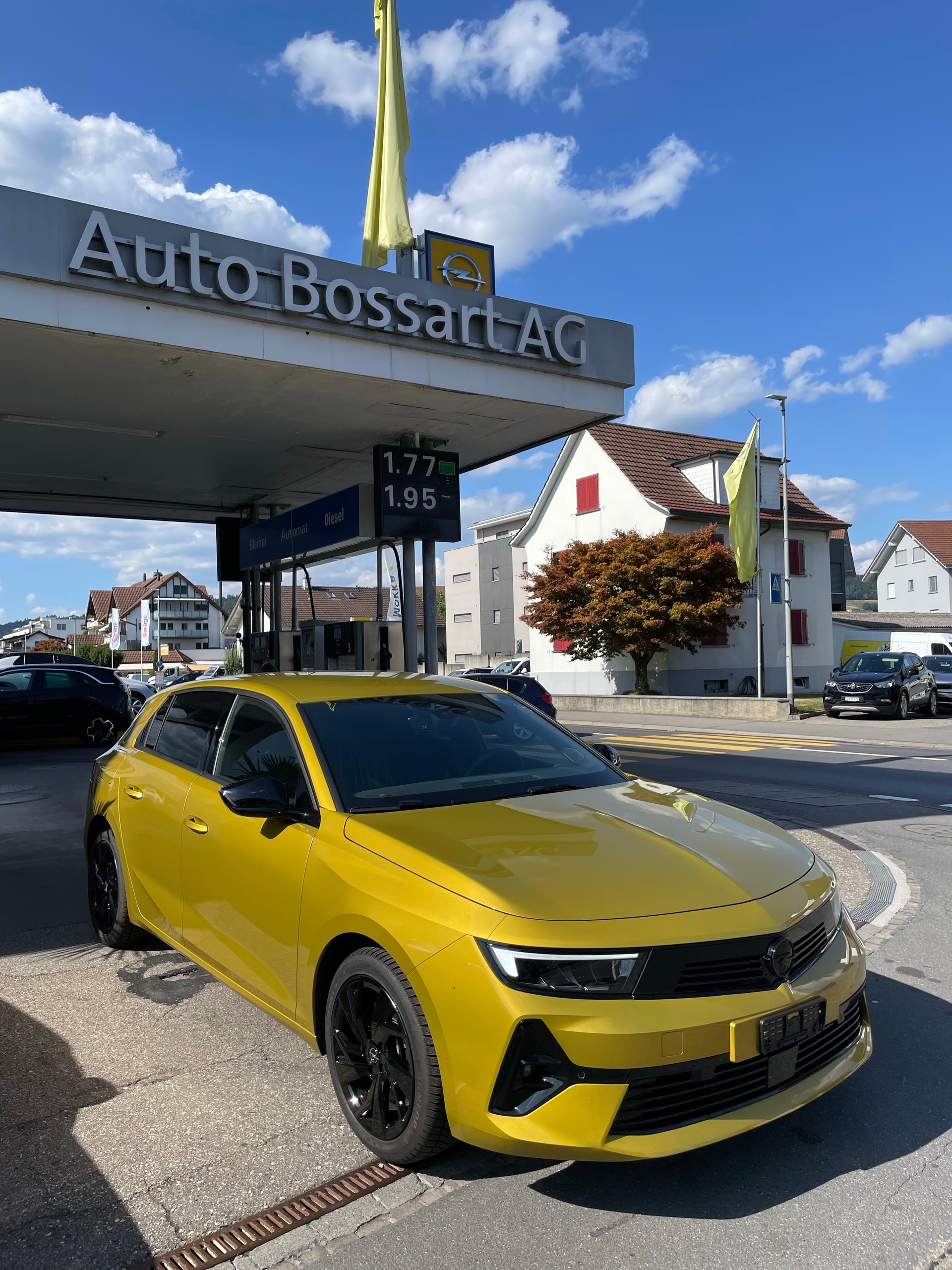 OPEL Astra 1.6 PHEV Turbo Swiss Plus A