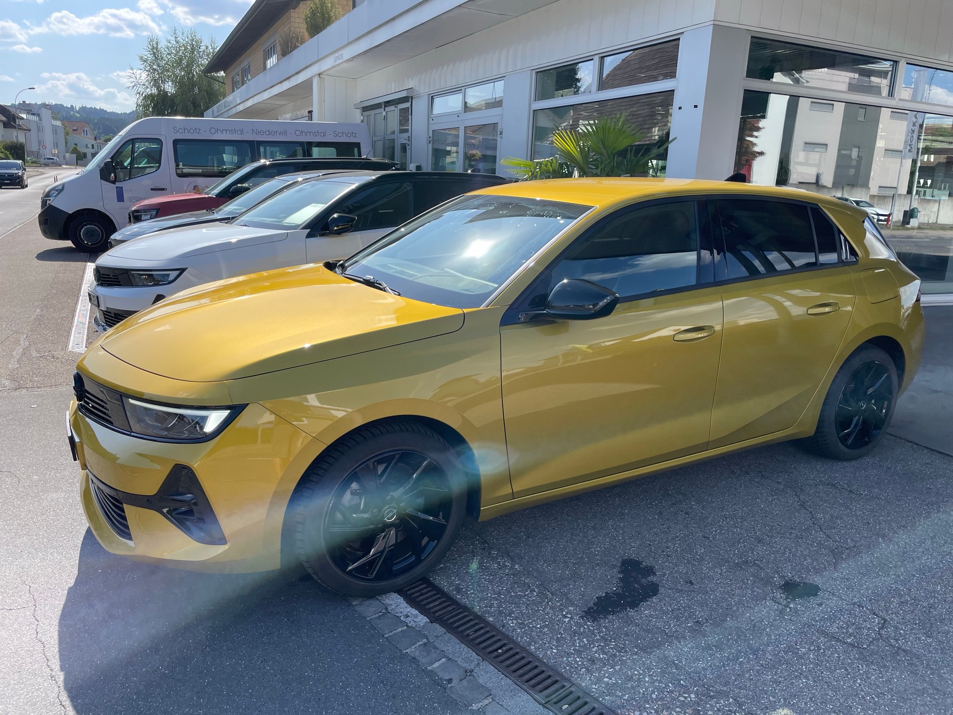 OPEL Astra 1.6 PHEV Turbo Swiss Plus A-showroom-element-1