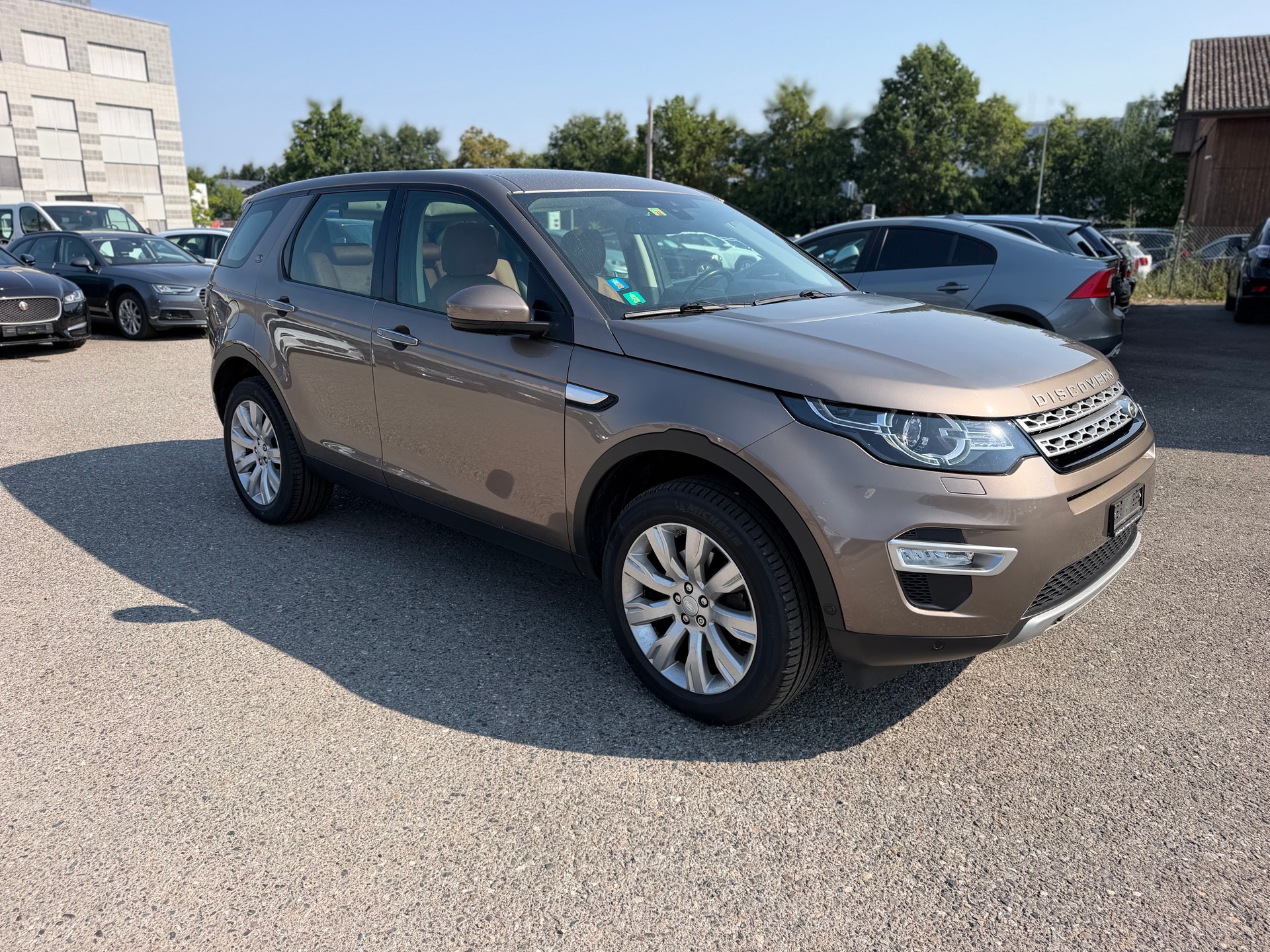 LAND ROVER Discovery Sport 2.0 TD4 SE AT9-showroom-element-2