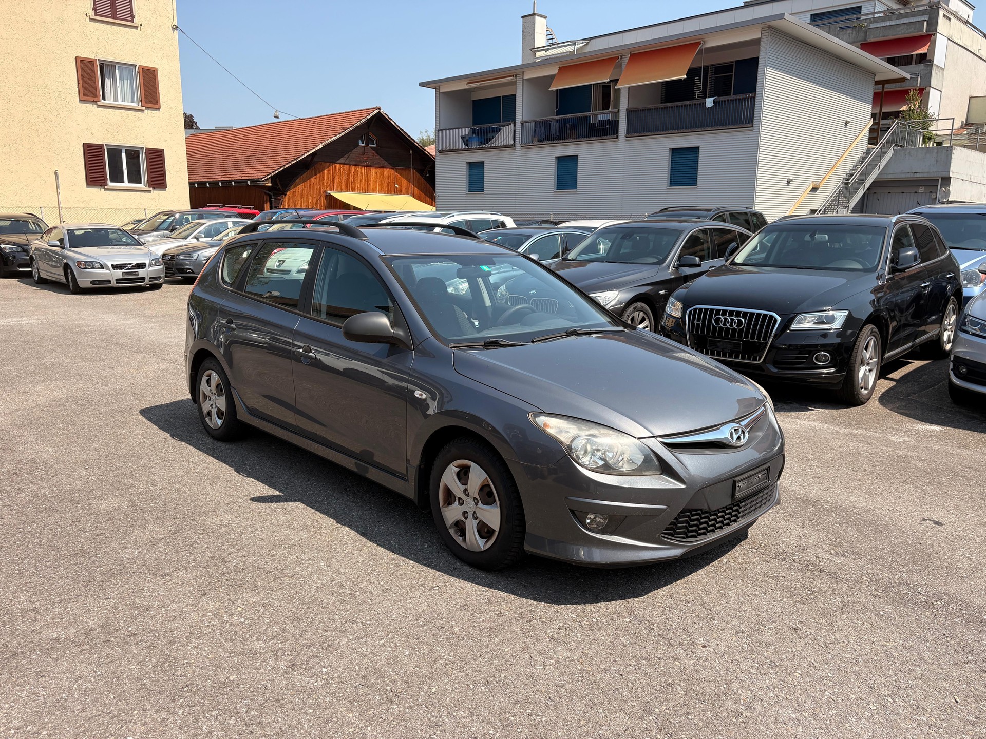 HYUNDAI i30 Wagon 1.4 Comfort-image-1