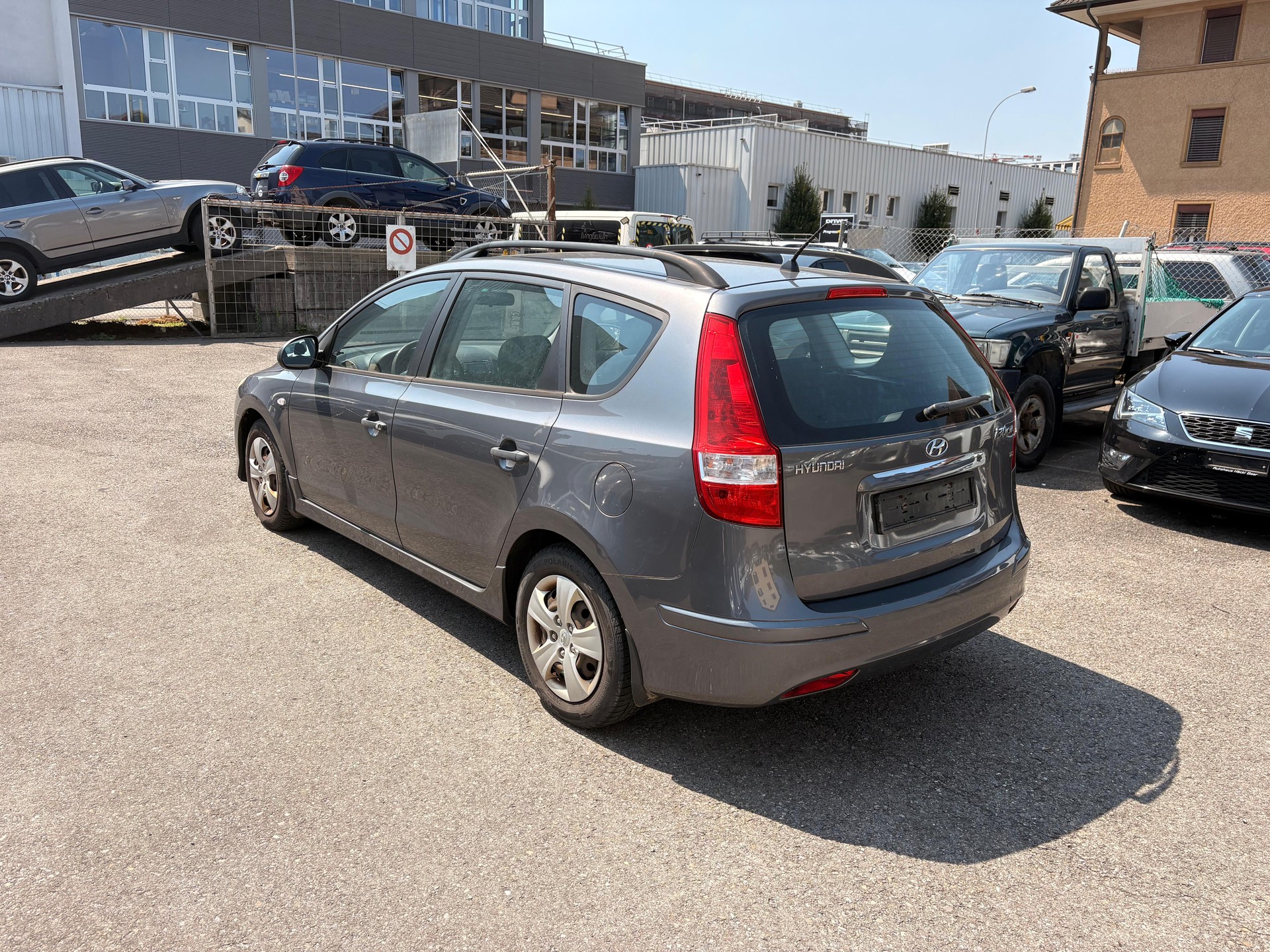 HYUNDAI i30 Wagon 1.4 Comfort-image-3