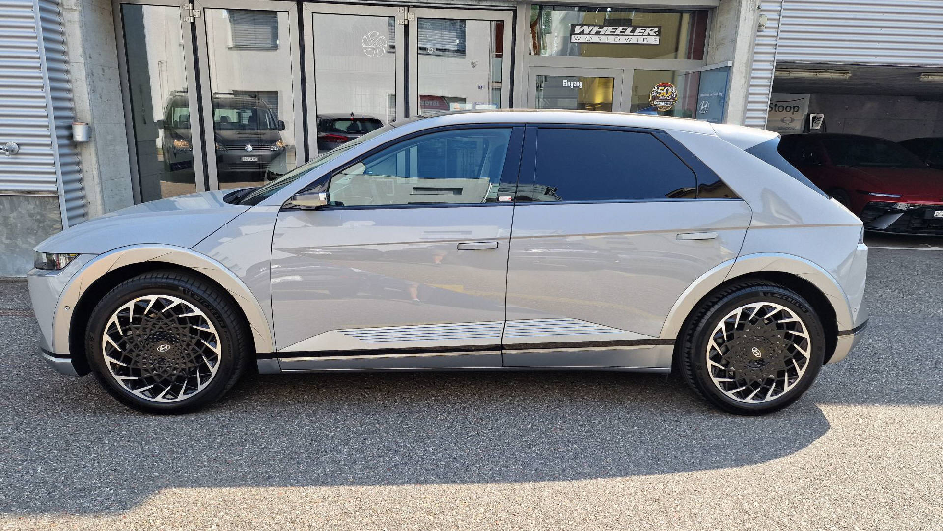 HYUNDAI Ioniq 5 77,4 kWh Vertex 4WD-image-1