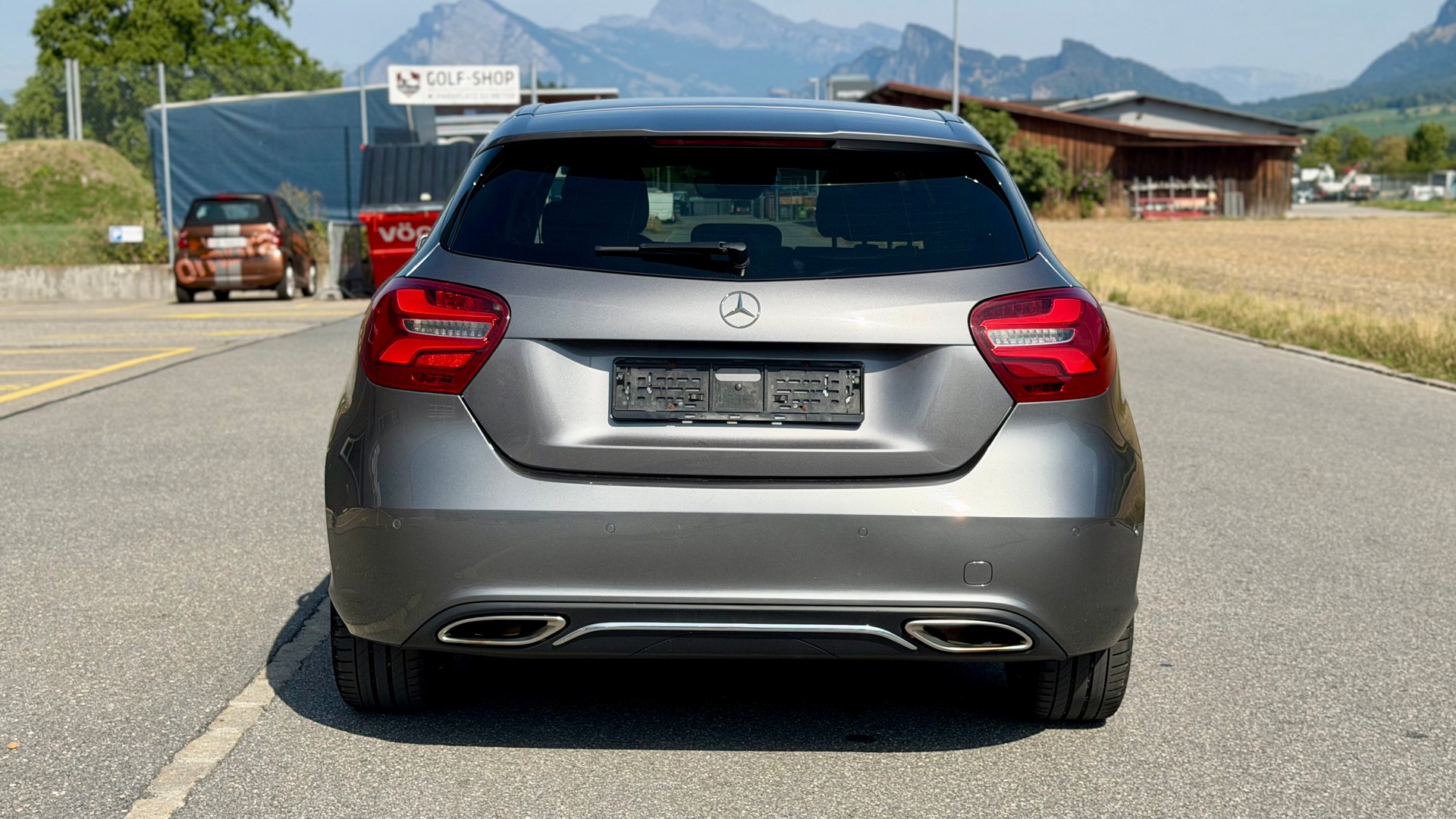 MERCEDES-BENZ A 220 Style 4Matic 7G-DCT-showroom-element-3