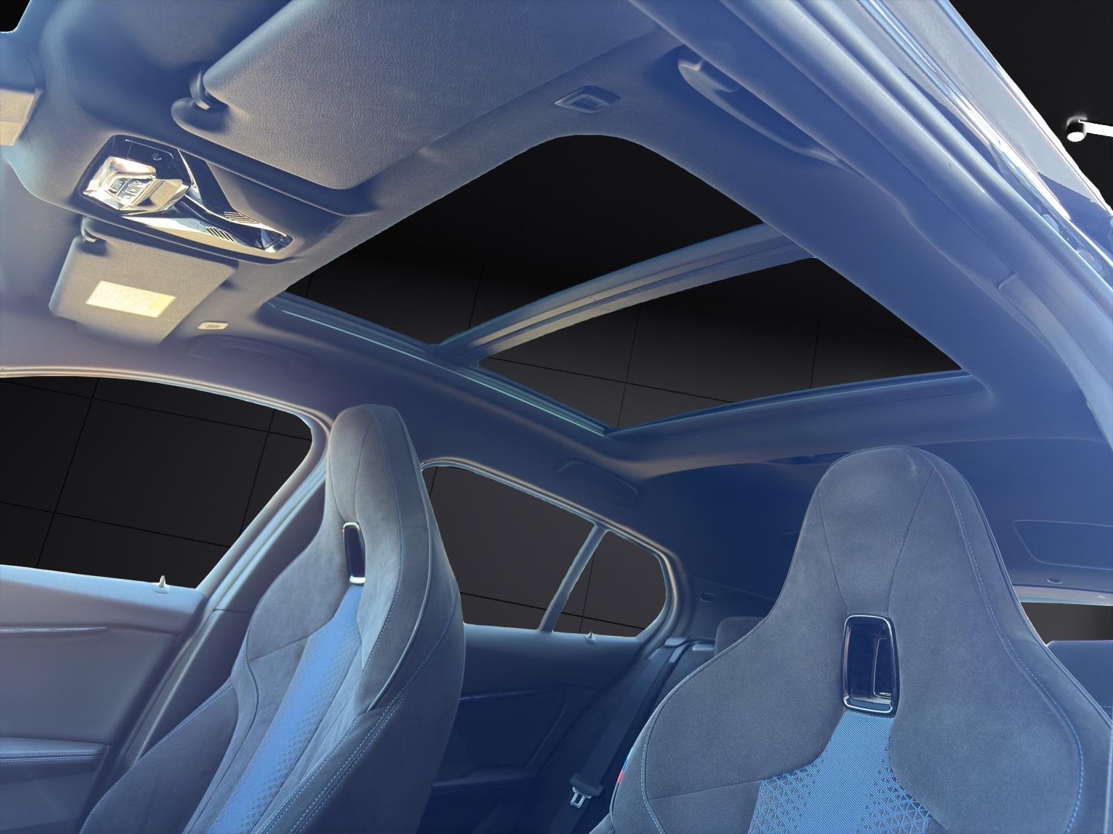 BMW M135i xDrive-image-13
