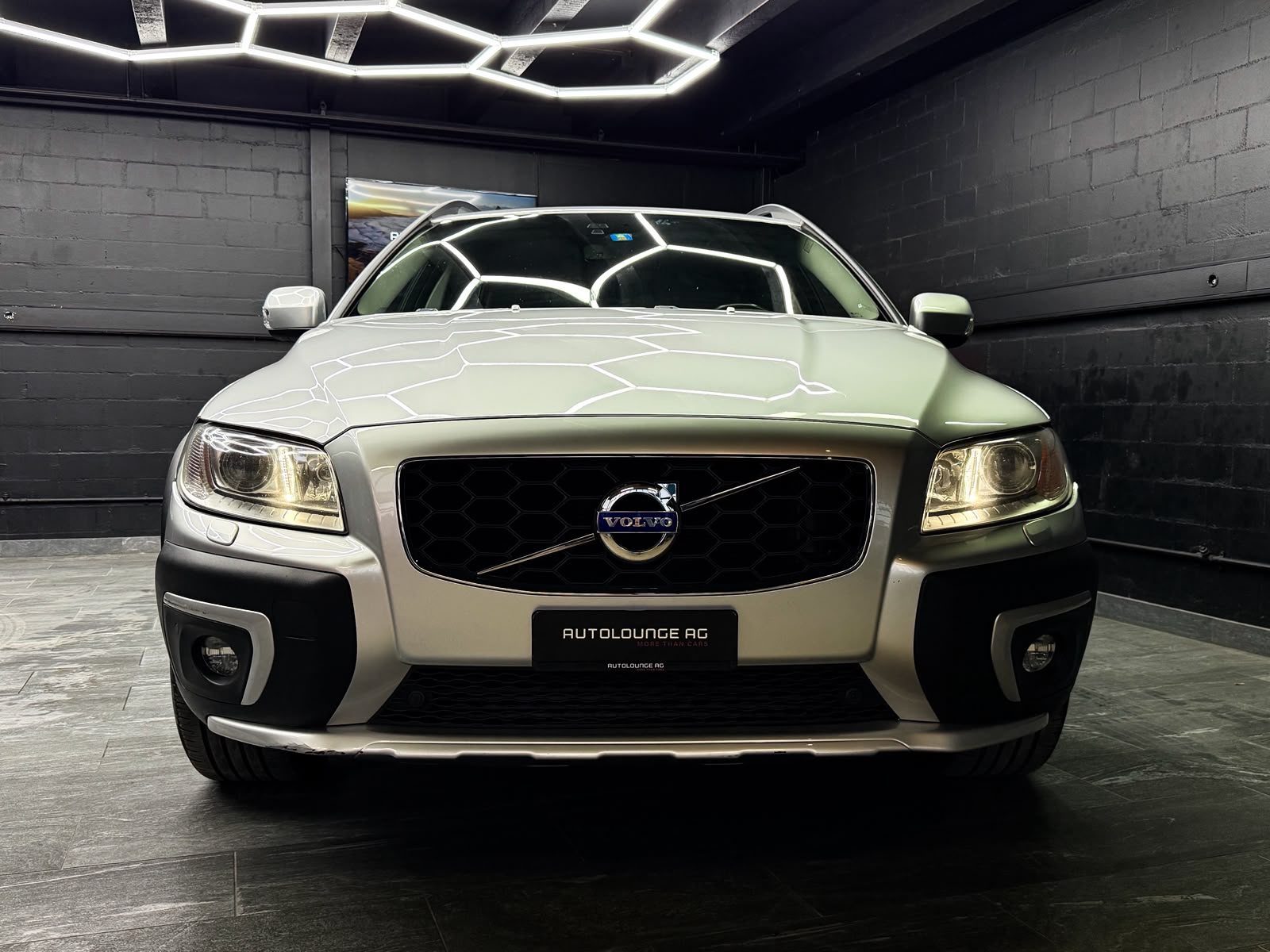 VOLVO XC70 D5 AWD *AHK* Kinetic Dynamic Edition Geartronic-showroom-element-2