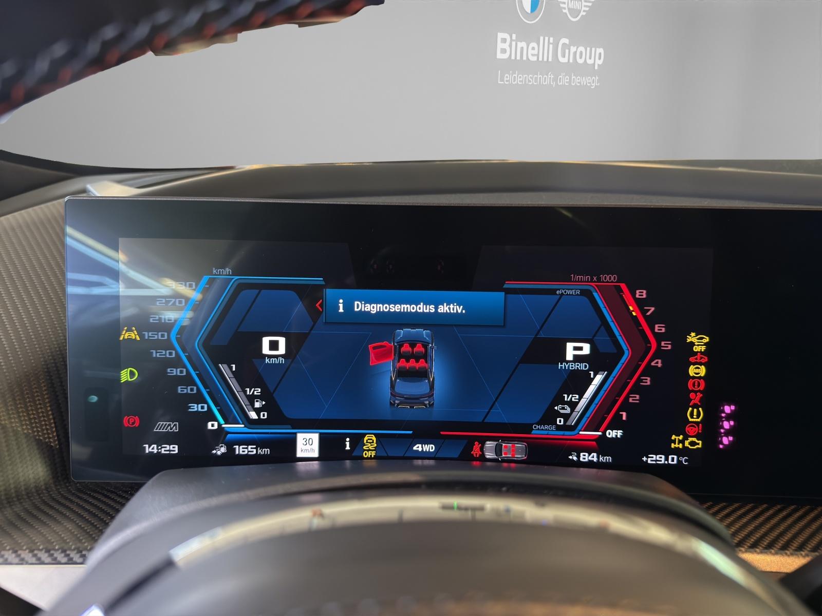 BMW XM-image-14
