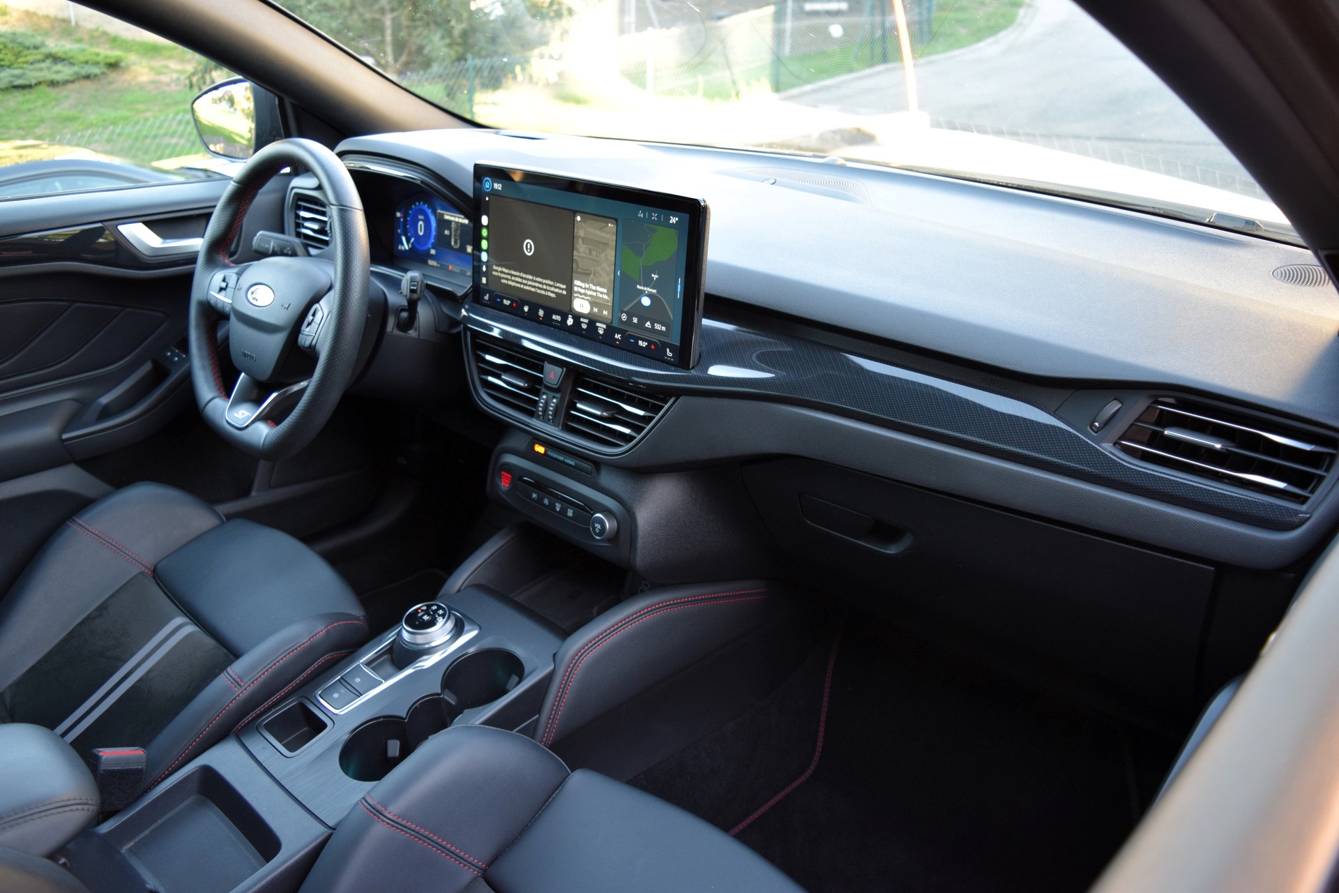 FORD Focus 2.3 ST Automat-image-11