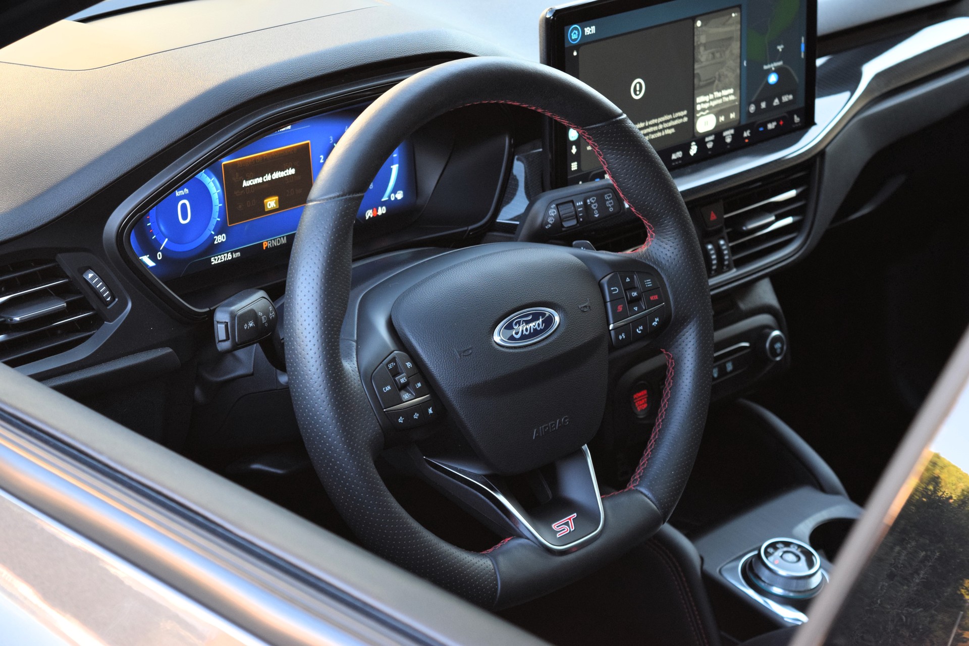 FORD Focus 2.3 ST Automat-image-9