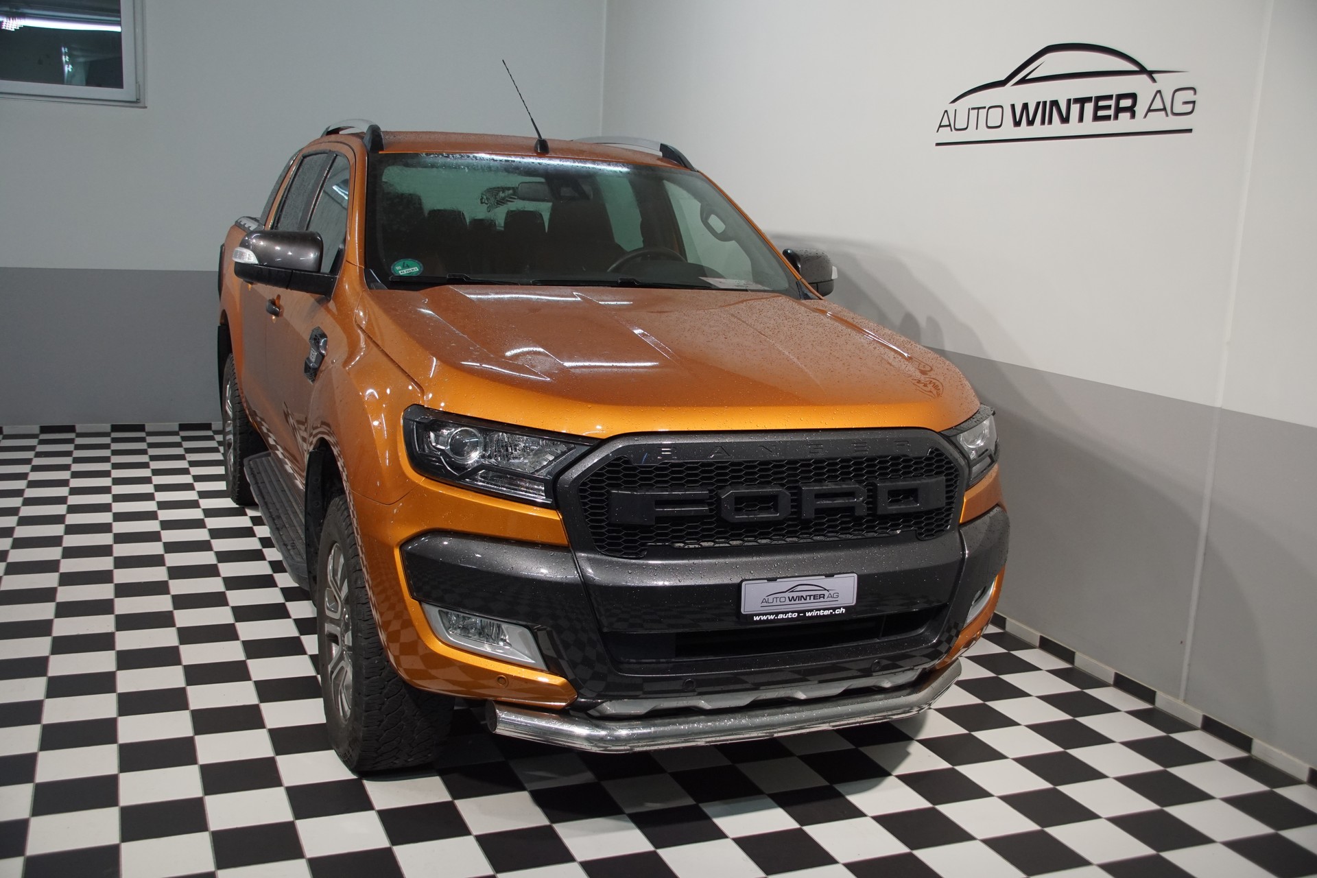 FORD Ranger Wildtrak 3.2 TDCi 4x4 A-showroom-element-3