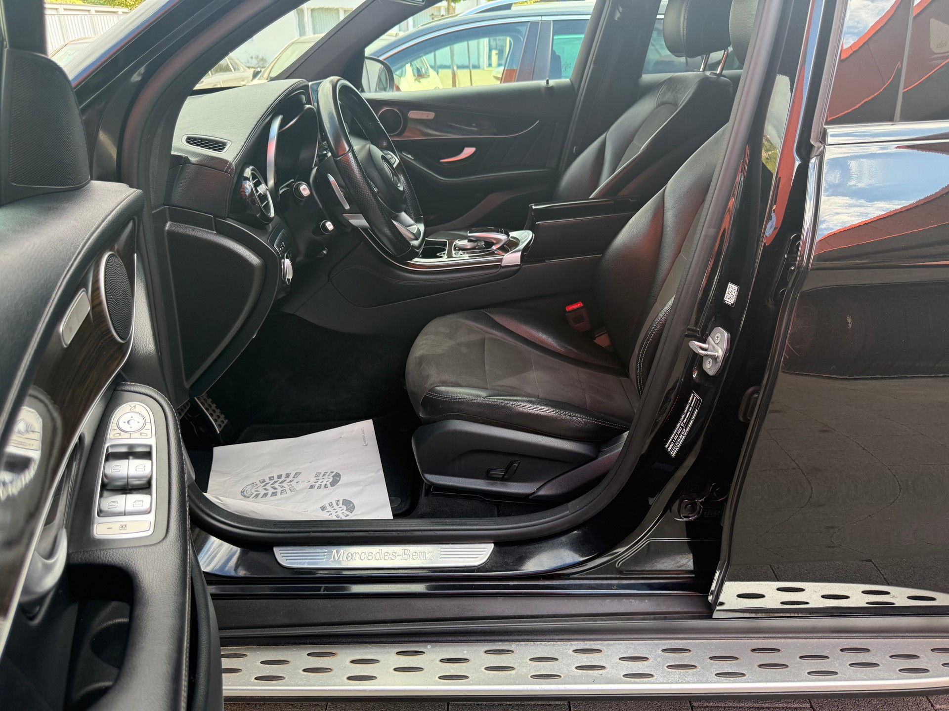 MERCEDES-BENZ GLC Coupé 250 d AMG Line 4Matic 9G-Tronic-image-10