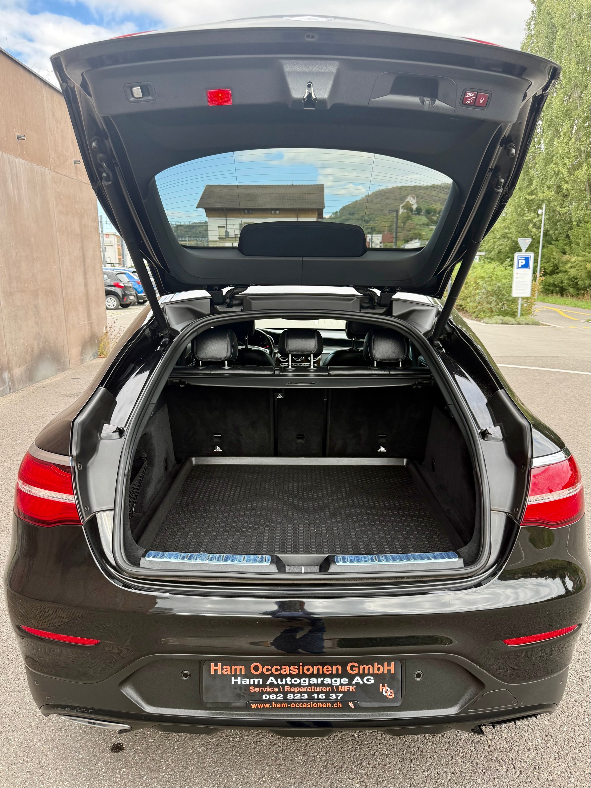 MERCEDES-BENZ GLC Coupé 250 d AMG Line 4Matic 9G-Tronic-showroom-element-2