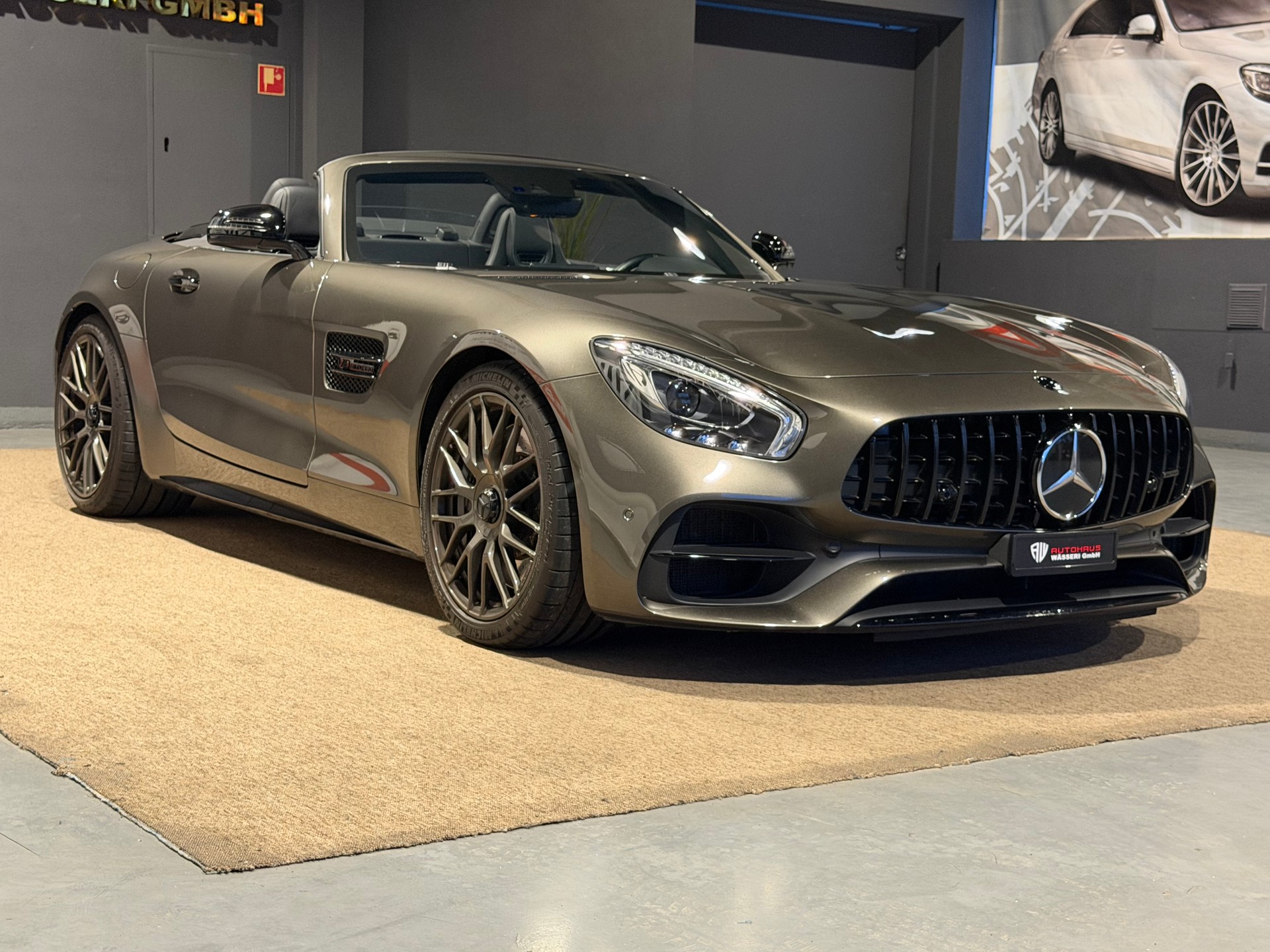MERCEDES-BENZ AMG GT C Roadster Speedshift DCT-image-16