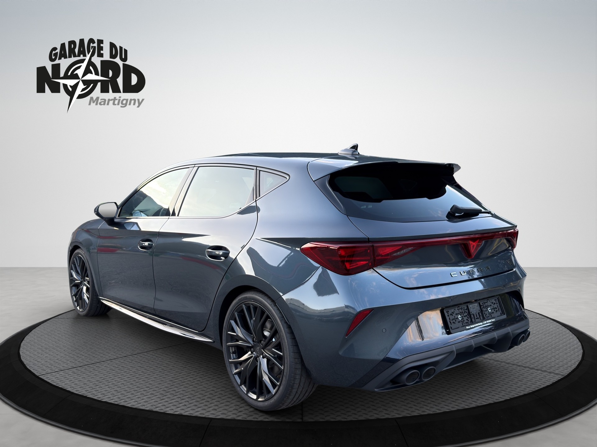 CUPRA LEON 2.0 TSI VZ DSG-showroom-element-3